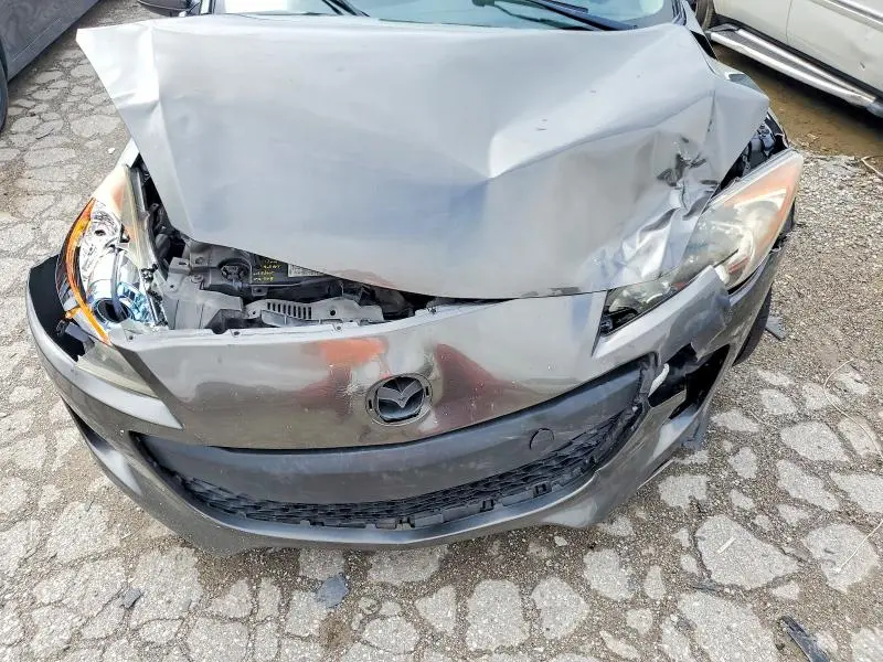 2013 MAZDA 3 I  