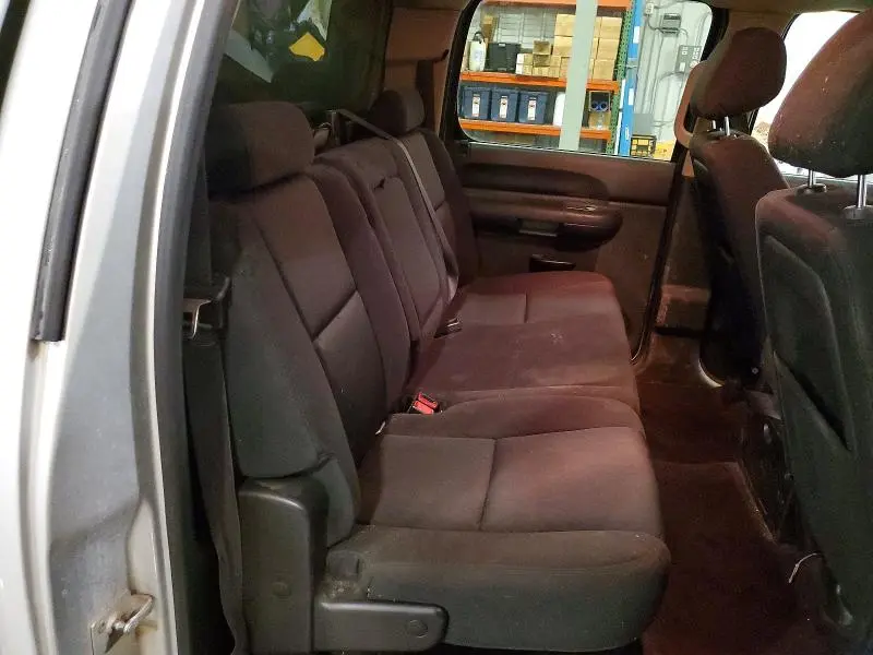 2011 CHEVROLET SILVERADO K1500 LT  