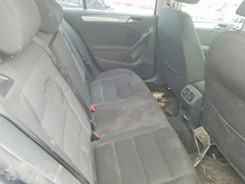 2013 VOLKSWAGEN GOLF   