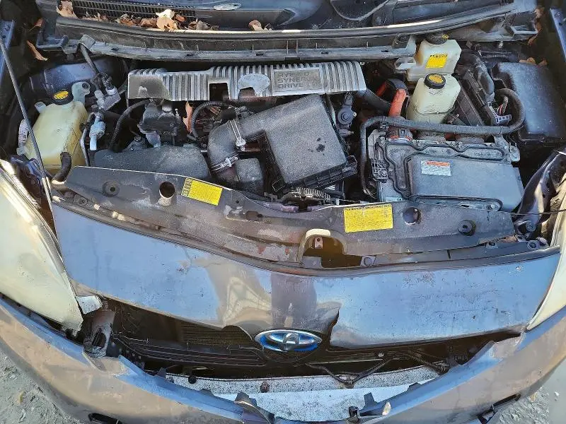 2013 TOYOTA PRIUS ONE  