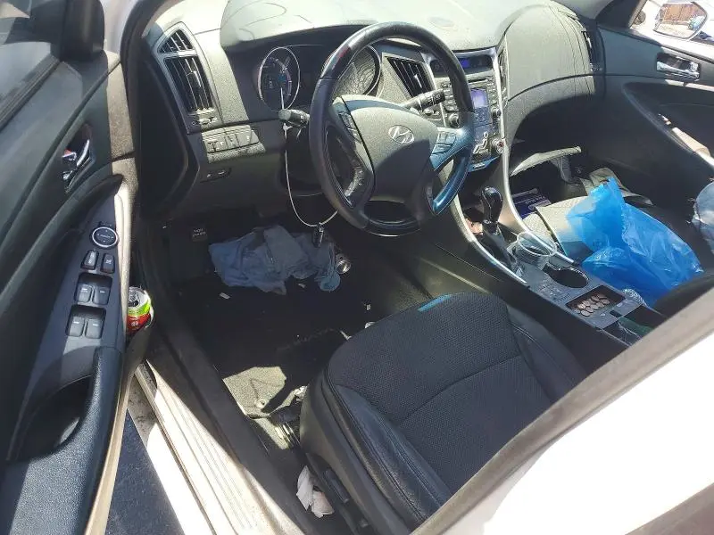2013 HYUNDAI SONATA SE  