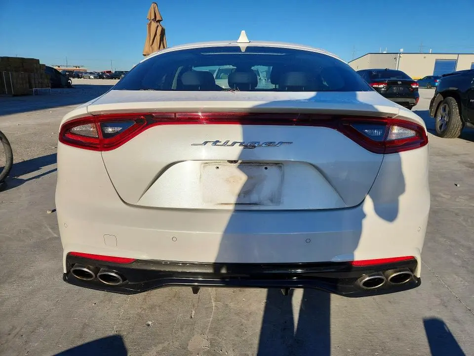 2019 KIA STINGER BASE  