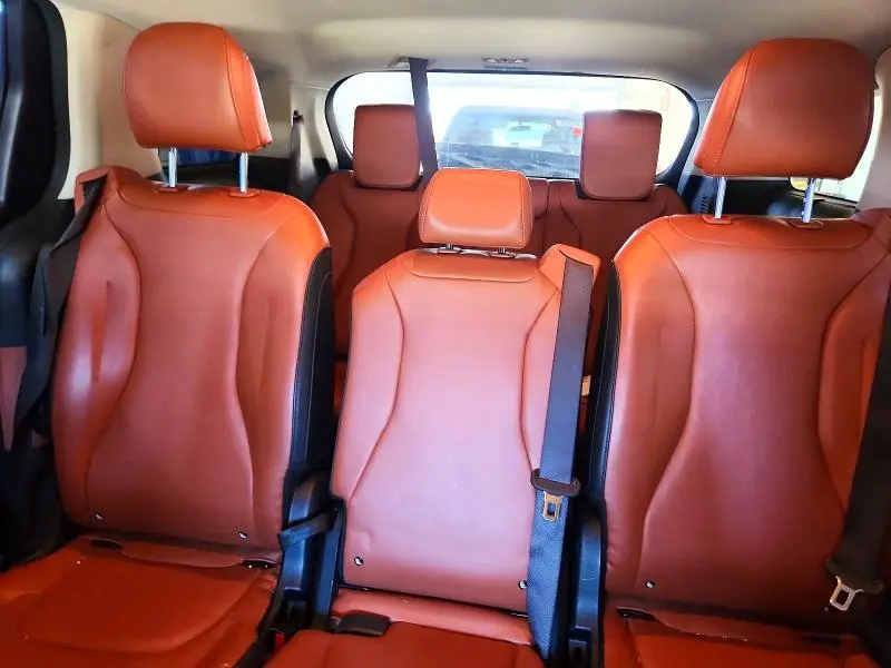 2023 KIA CARNIVAL SX  