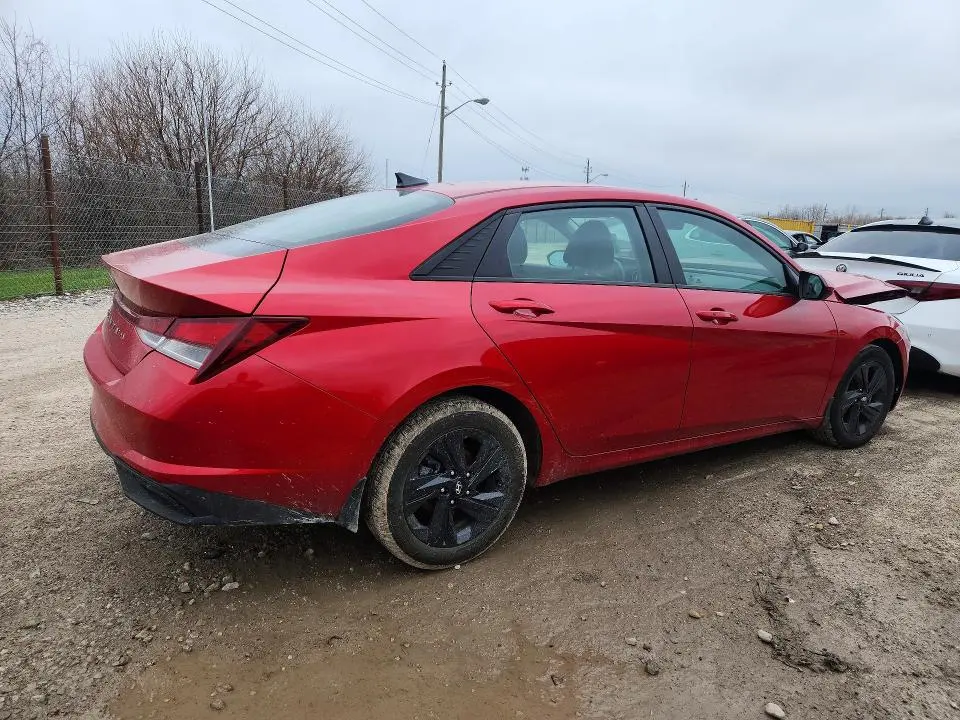 2022 HYUNDAI ELANTRA SEL  