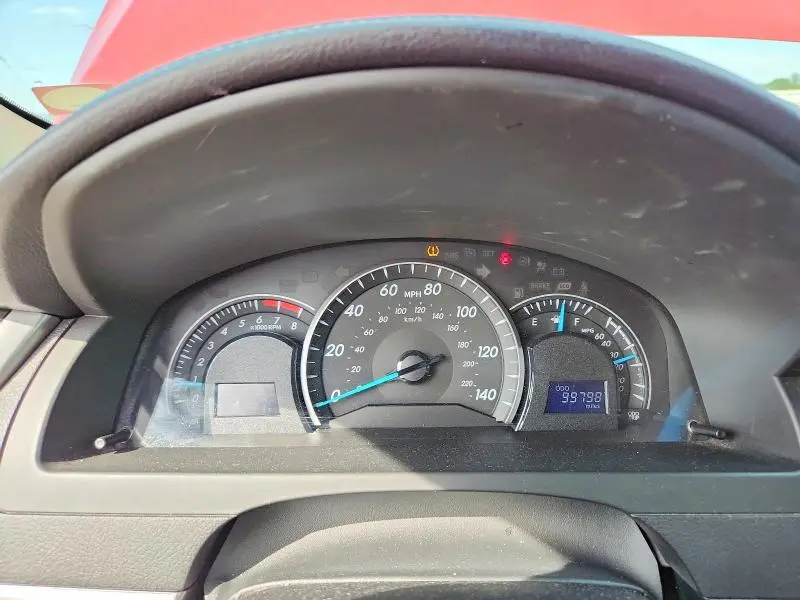 2012 TOYOTA CAMRY LE  