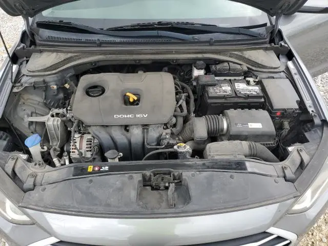2018 HYUNDAI ELANTRA SE  