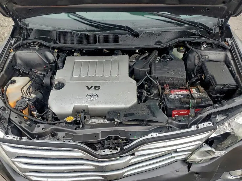 2012 TOYOTA VENZA LE  