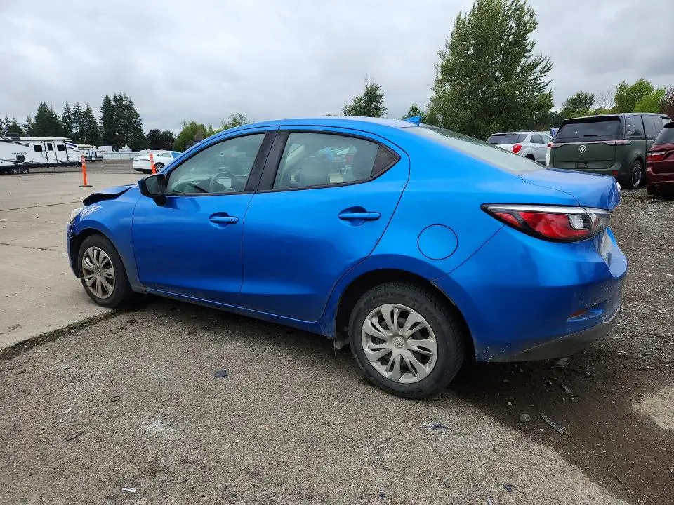 2019 TOYOTA YARIS L  