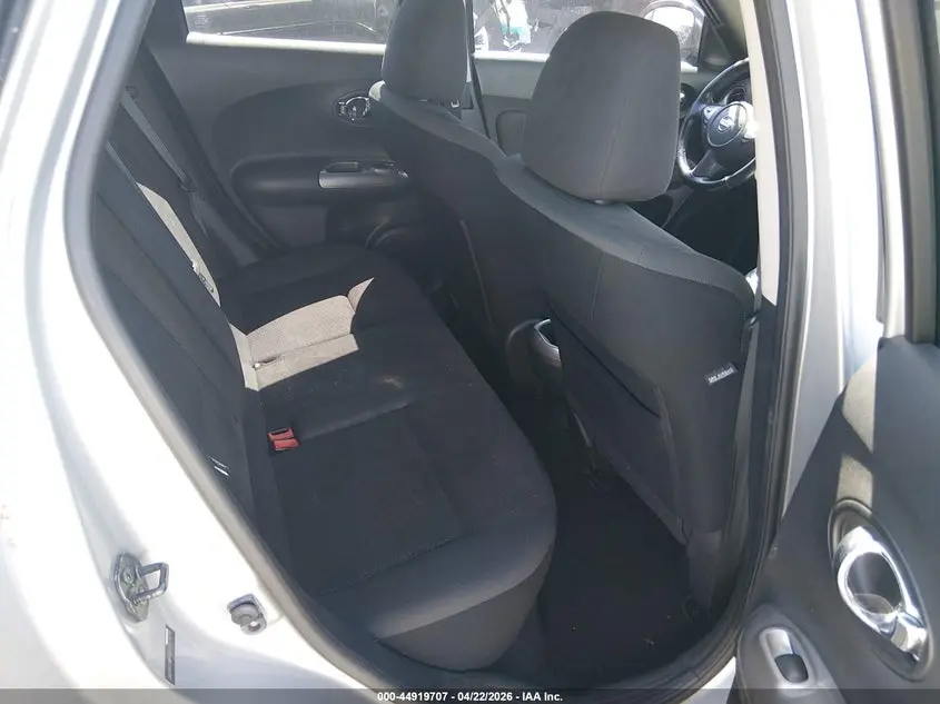 2011 NISSAN JUKE SV