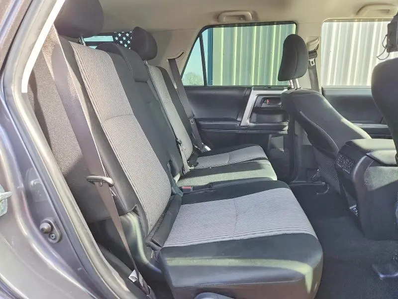 2022 TOYOTA 4RUNNER SR5  