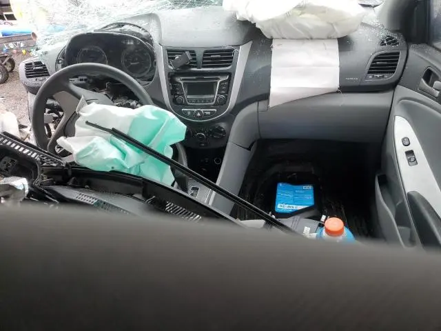 2015 HYUNDAI ACCENT GLS  