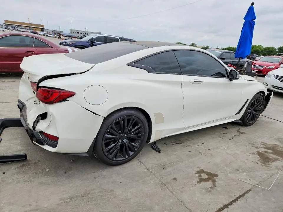 2017 INFINITI Q60 2.0T  