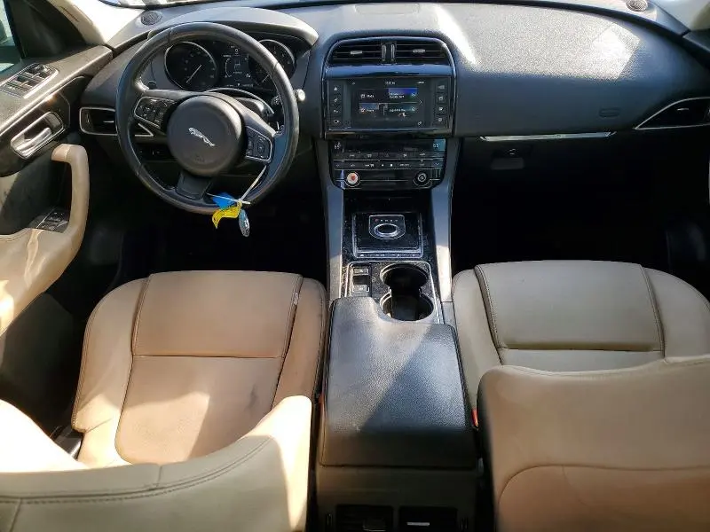 2017 JAGUAR F-PACE PREMIUM  
