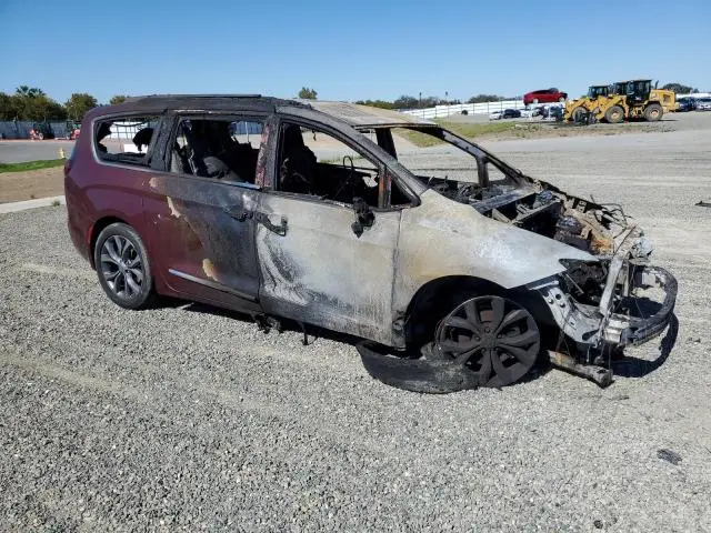 2017 CHRYSLER PACIFICA LIMITED  