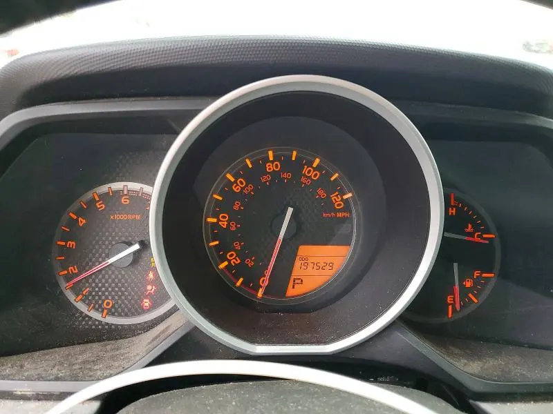 2010 TOYOTA 4RUNNER SR5  