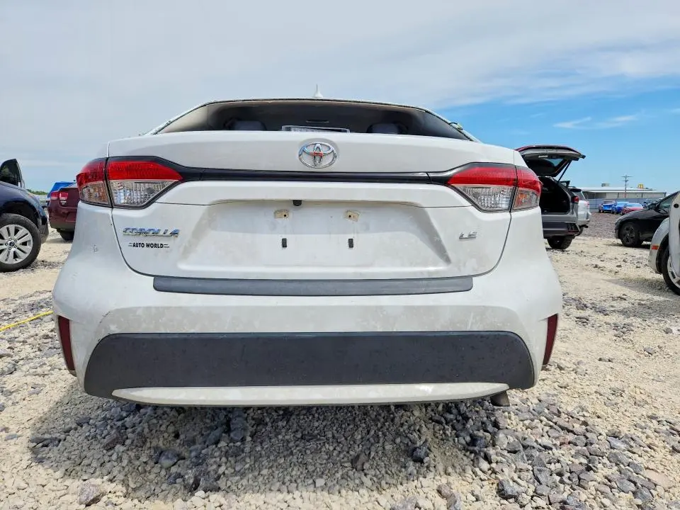 2022 TOYOTA COROLLA   