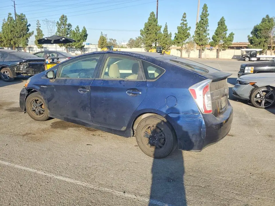 2013 TOYOTA PRIUS TWO  