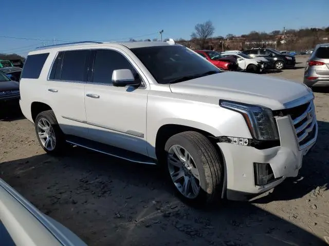 2017 CADILLAC ESCALADE LUXURY  