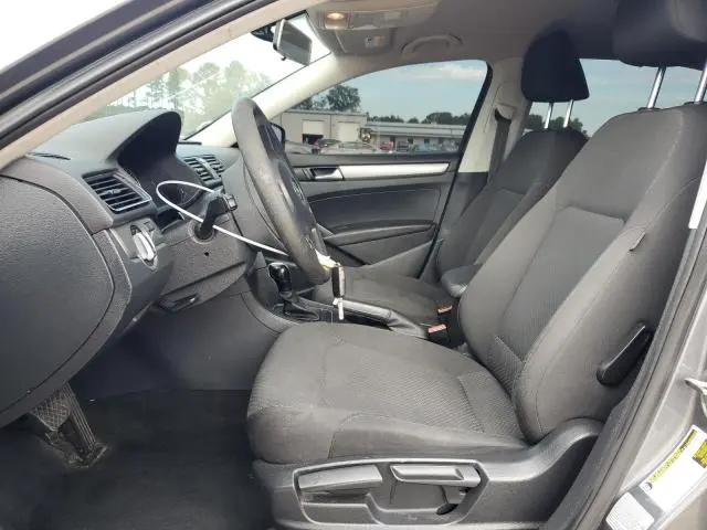 2015 VOLKSWAGEN PASSAT S