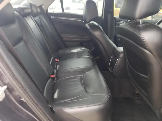 2016 CHRYSLER 300 LIMITED  