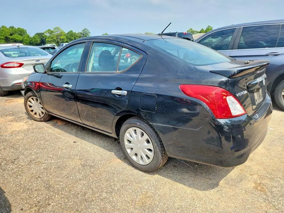 2019 NISSAN VERSA SV  
