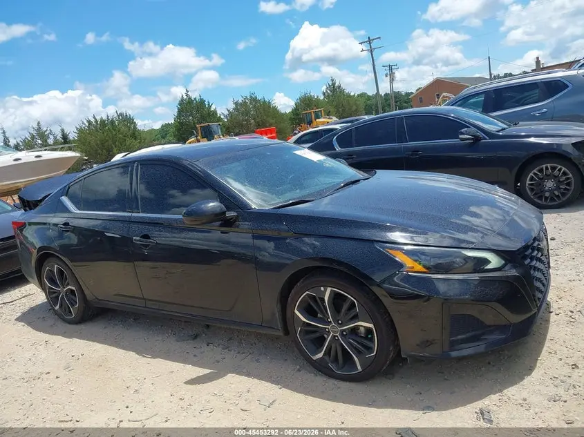 2024 NISSAN ALTIMA SR FWD