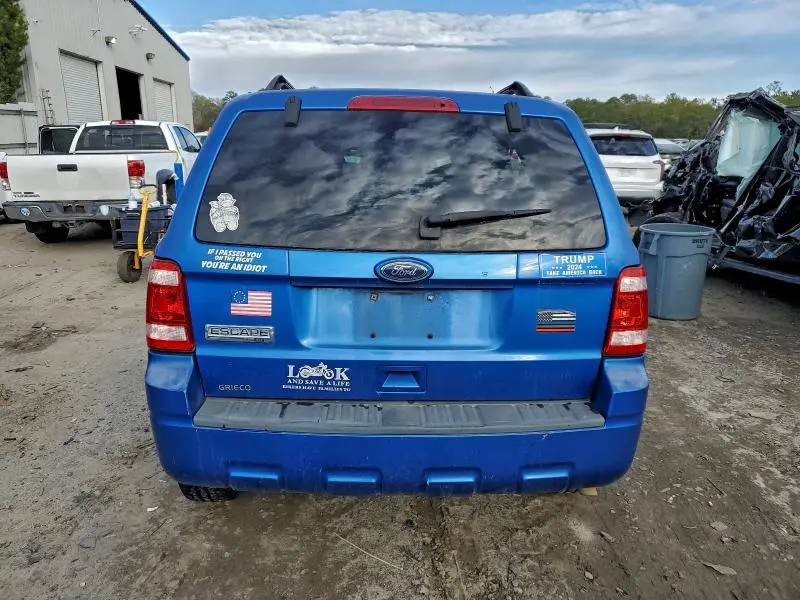 2011 FORD ESCAPE XLT  