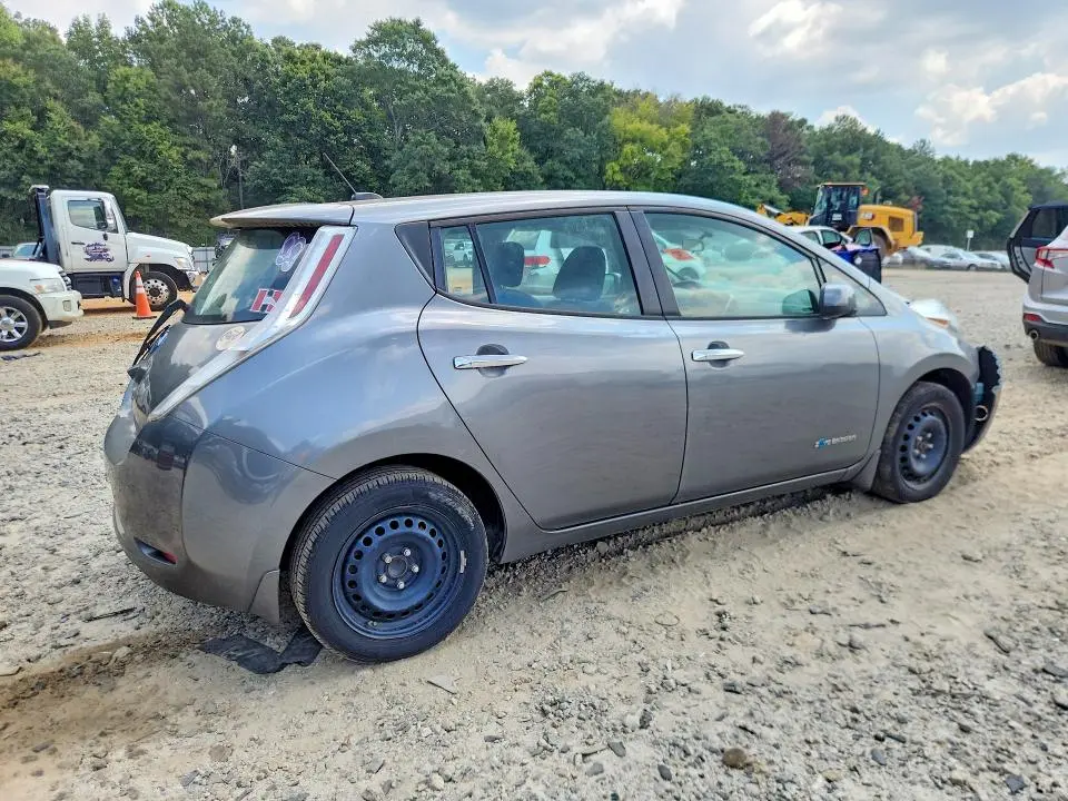 2015 NISSAN LEAF S  