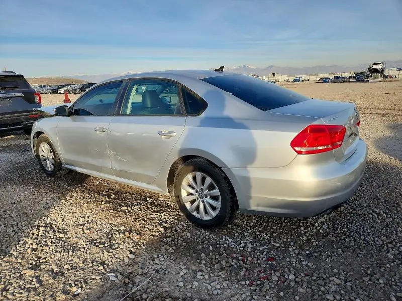 2014 VOLKSWAGEN PASSAT S  