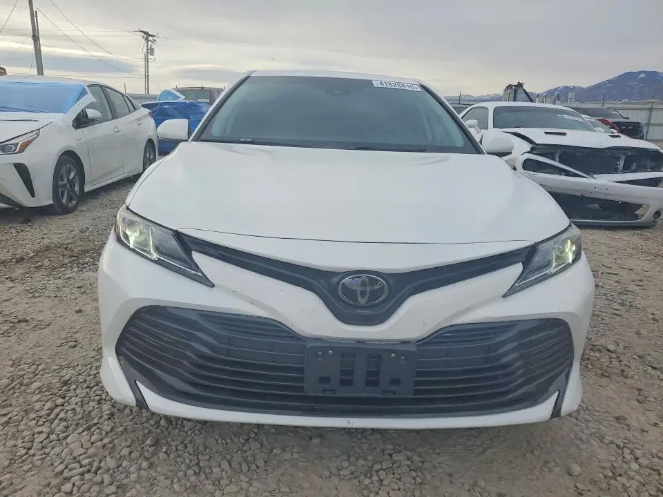 2019 TOYOTA CAMRY LE  