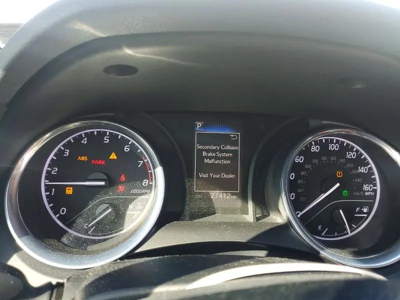 2019 TOYOTA CAMRY SE  