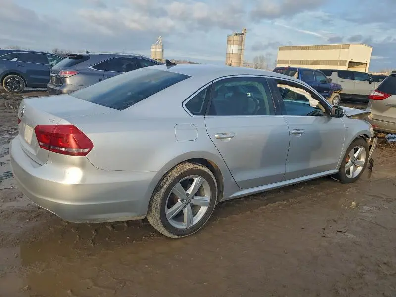 2015 VOLKSWAGEN PASSAT S  