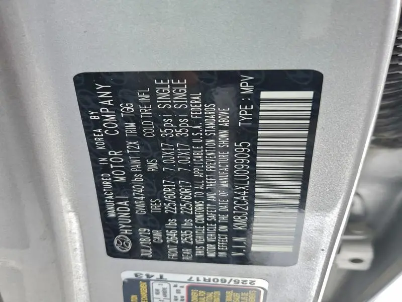 2020 HYUNDAI TUCSON SE  