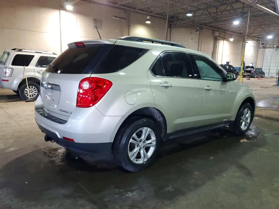 2015 CHEVROLET EQUINOX LT  