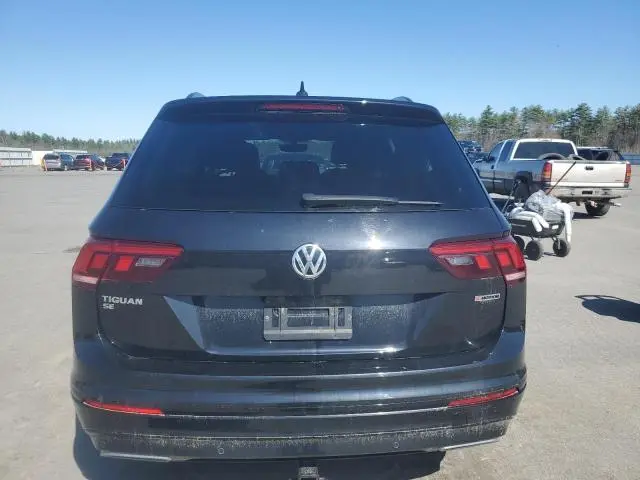 2020 VOLKSWAGEN TIGUAN SE  