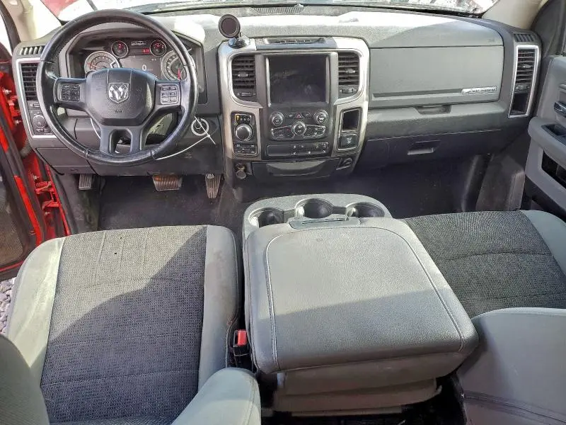 2019 RAM 1500 CLASSIC SLT  