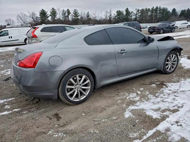 2012 INFINITI G37   