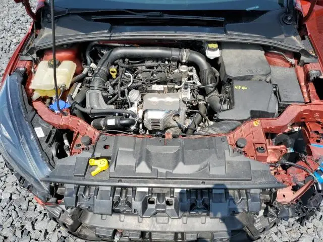 2018 FORD FOCUS SE  