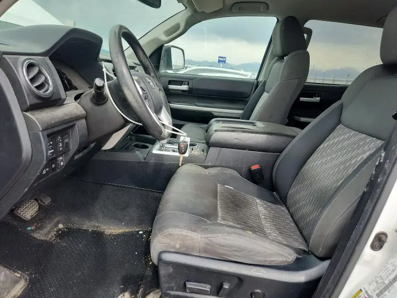 2018 TOYOTA TUNDRA CREWMAX SR5  