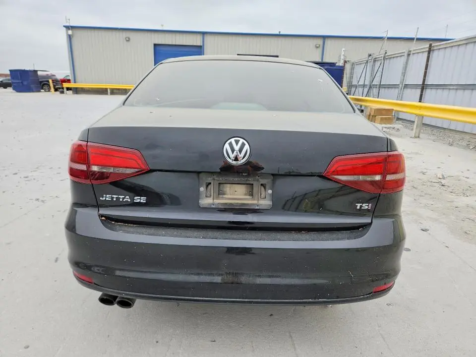 2017 VOLKSWAGEN JETTA SE  