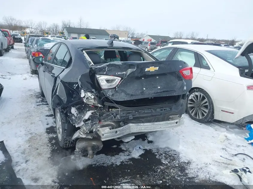 2018 CHEVROLET CRUZE LT AUTO