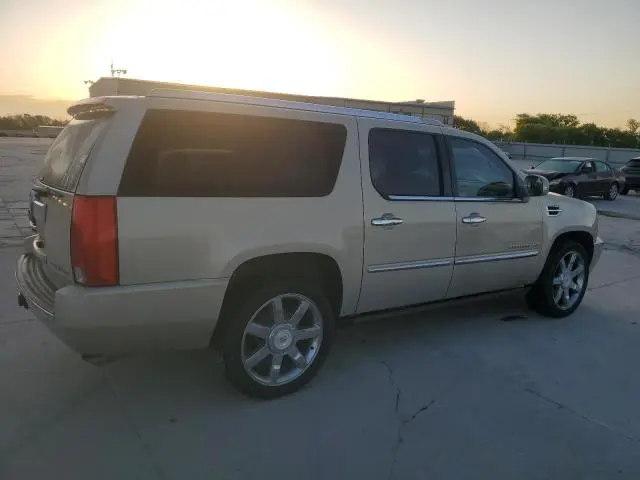 2010 CADILLAC ESCALADE ESV PREMIUM  