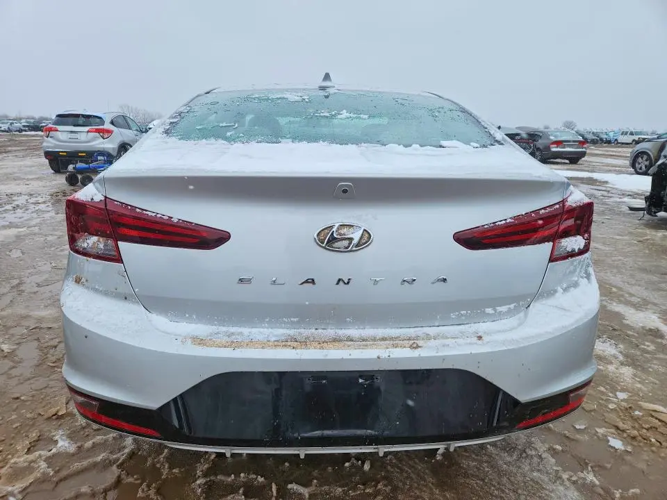 2019 HYUNDAI ELANTRA SEL  