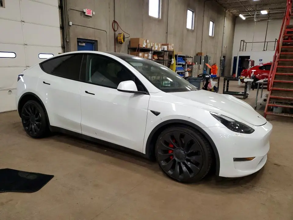 2023 TESLA MODEL Y   