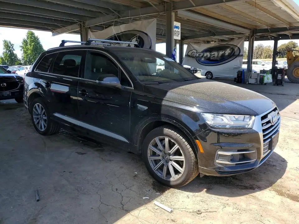 2017 AUDI Q7 PRESTIGE  