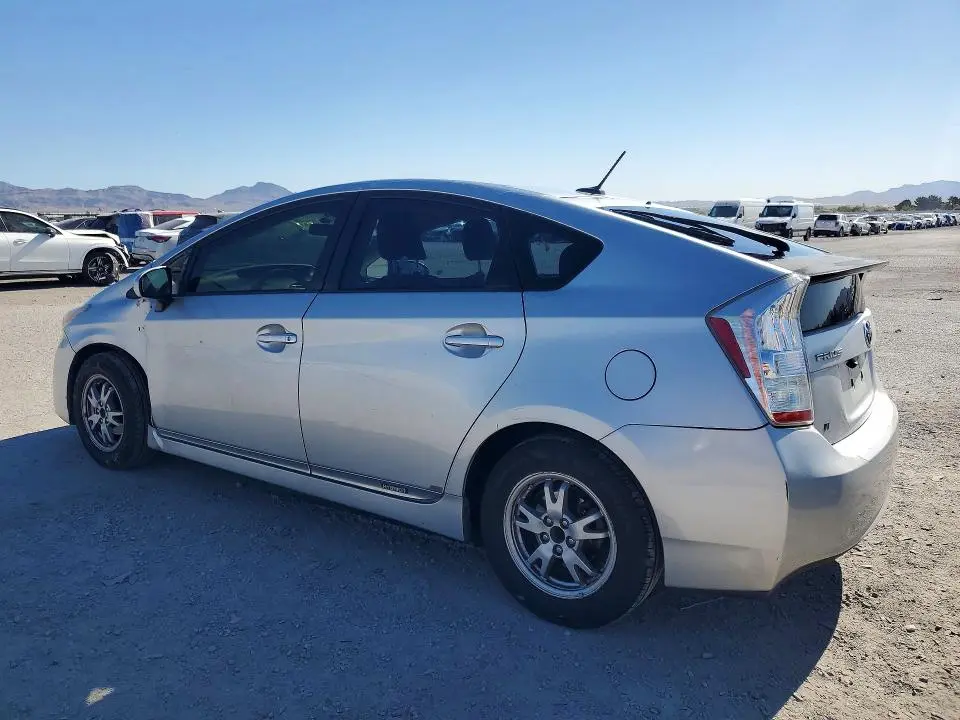 2010 TOYOTA PRIUS II  