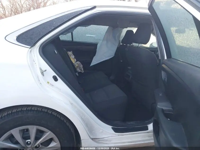 2015 TOYOTA CAMRY LE