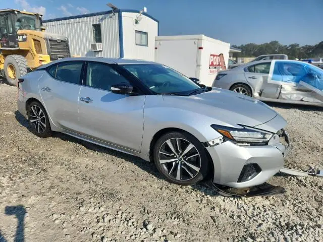 2023 NISSAN MAXIMA SV  