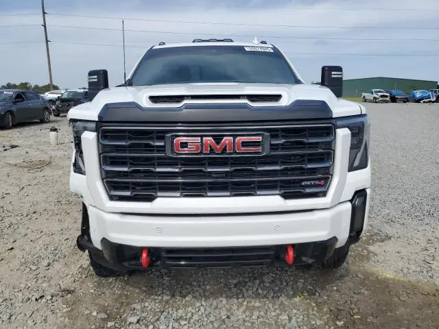 2024 GMC SIERRA K2500 AT4  
