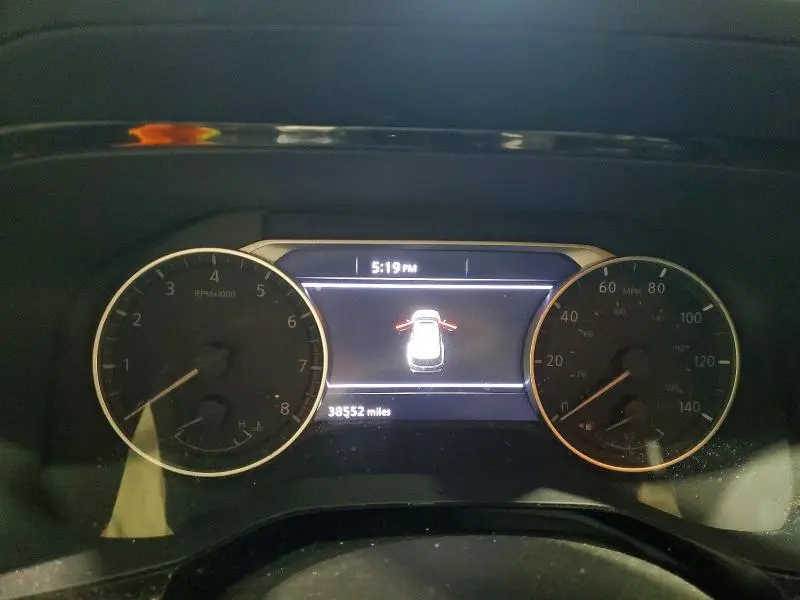 2022 NISSAN PATHFINDER SV  